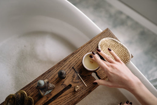 Bagni profumati: il tuo rituale di relax con candele profumate e oli essenziali